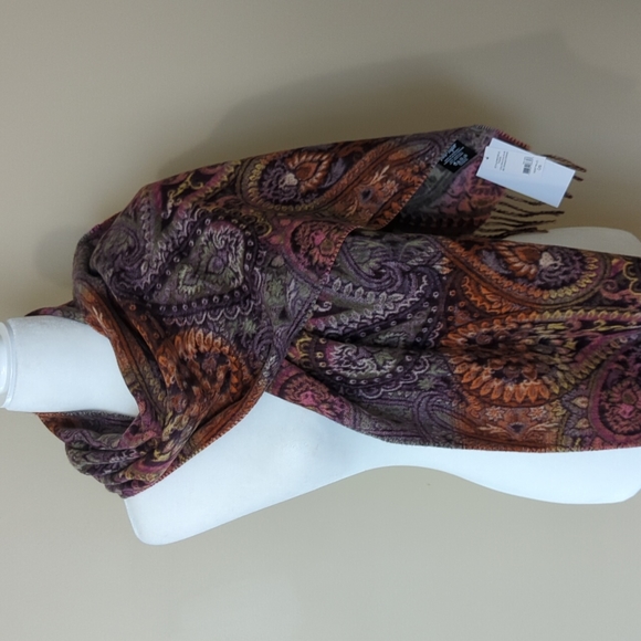 *NEW* Lord & Taylor Blanket scarf - Picture 2 of 5